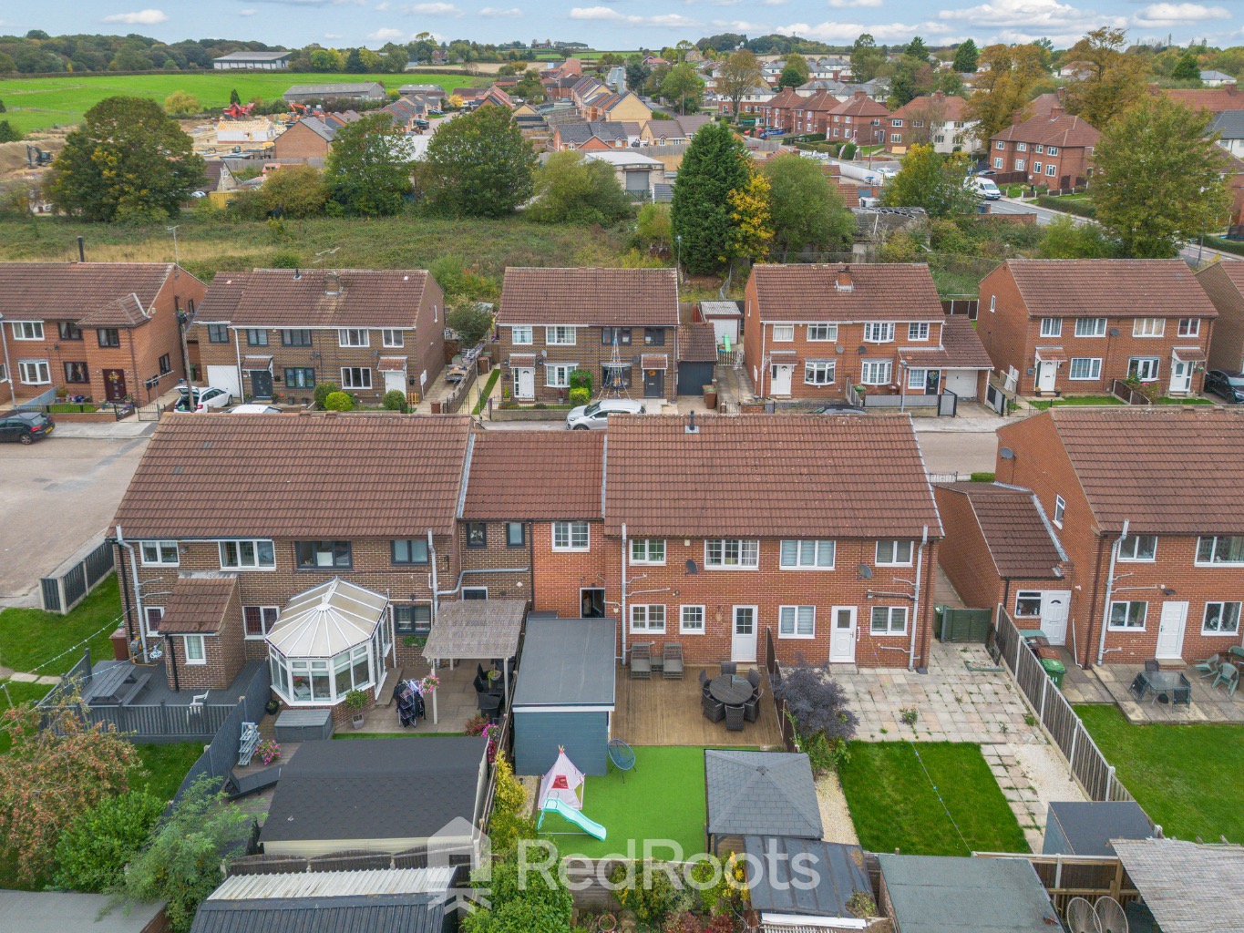 4 bed semi-detached house for sale in Landsdown Avenue, South Kirkby, Pontefract, West Yorkshire, WF9  - Property Image 6