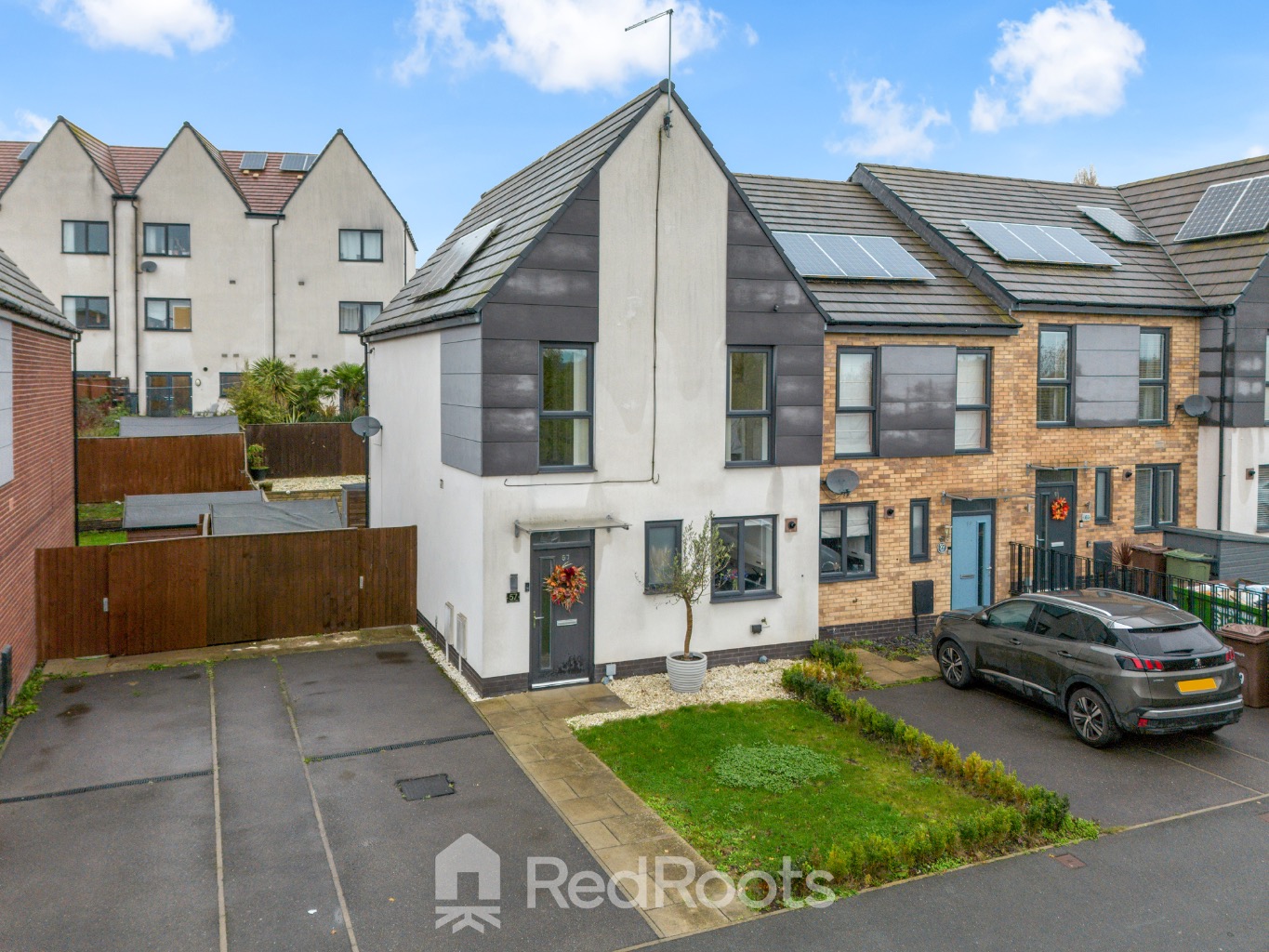 3 bed end of terrace house for sale in South Elmsall, Pontefract, West Yorkshire, WF9 - Property Image 21