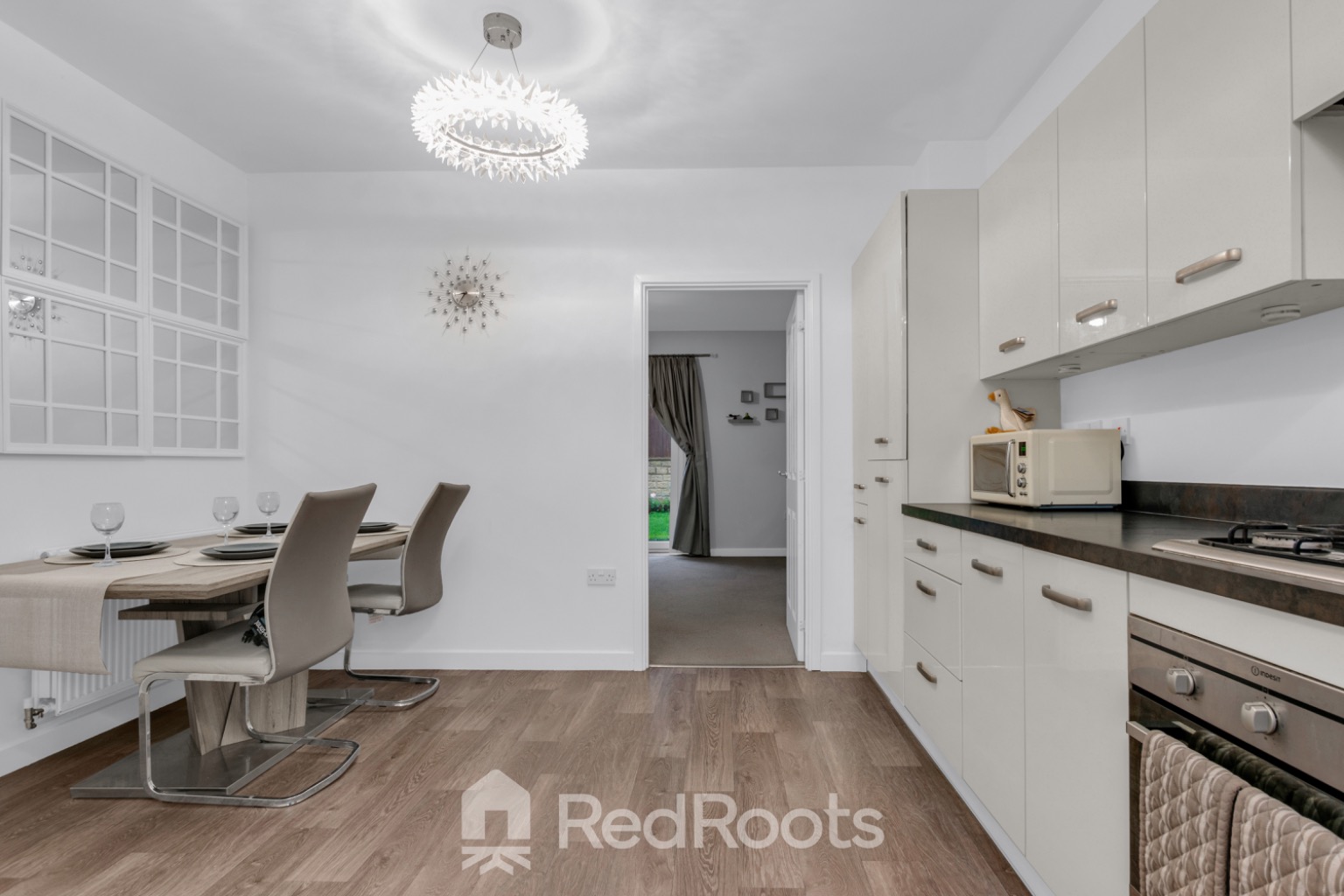 3 bed end of terrace house for sale in South Elmsall, Pontefract, West Yorkshire, WF9 - Property Image 8