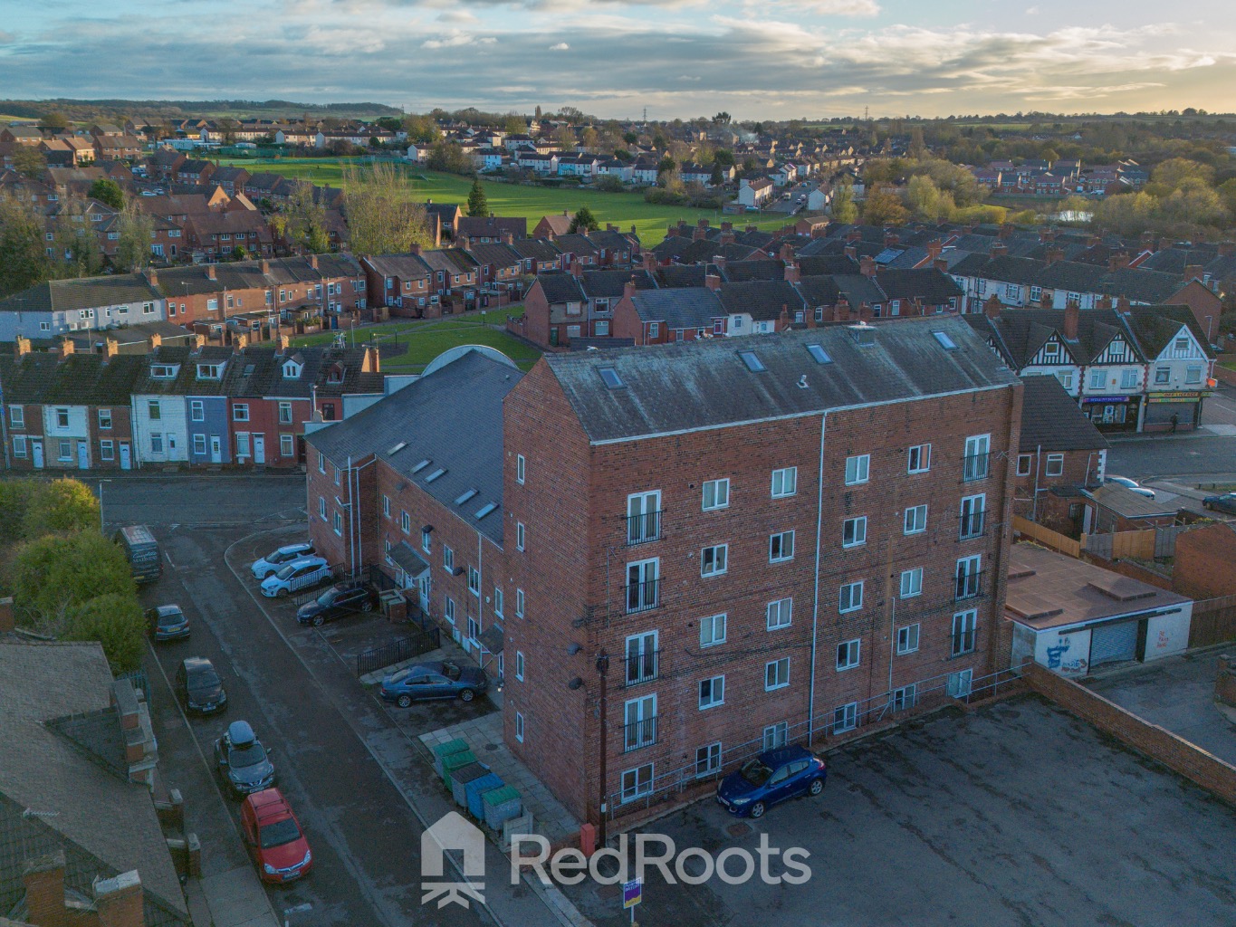 2 bed flat to rent in Barnsley Road, South Elmsall, Pontefract, West Yorkshire, WF9  - Property Image 1