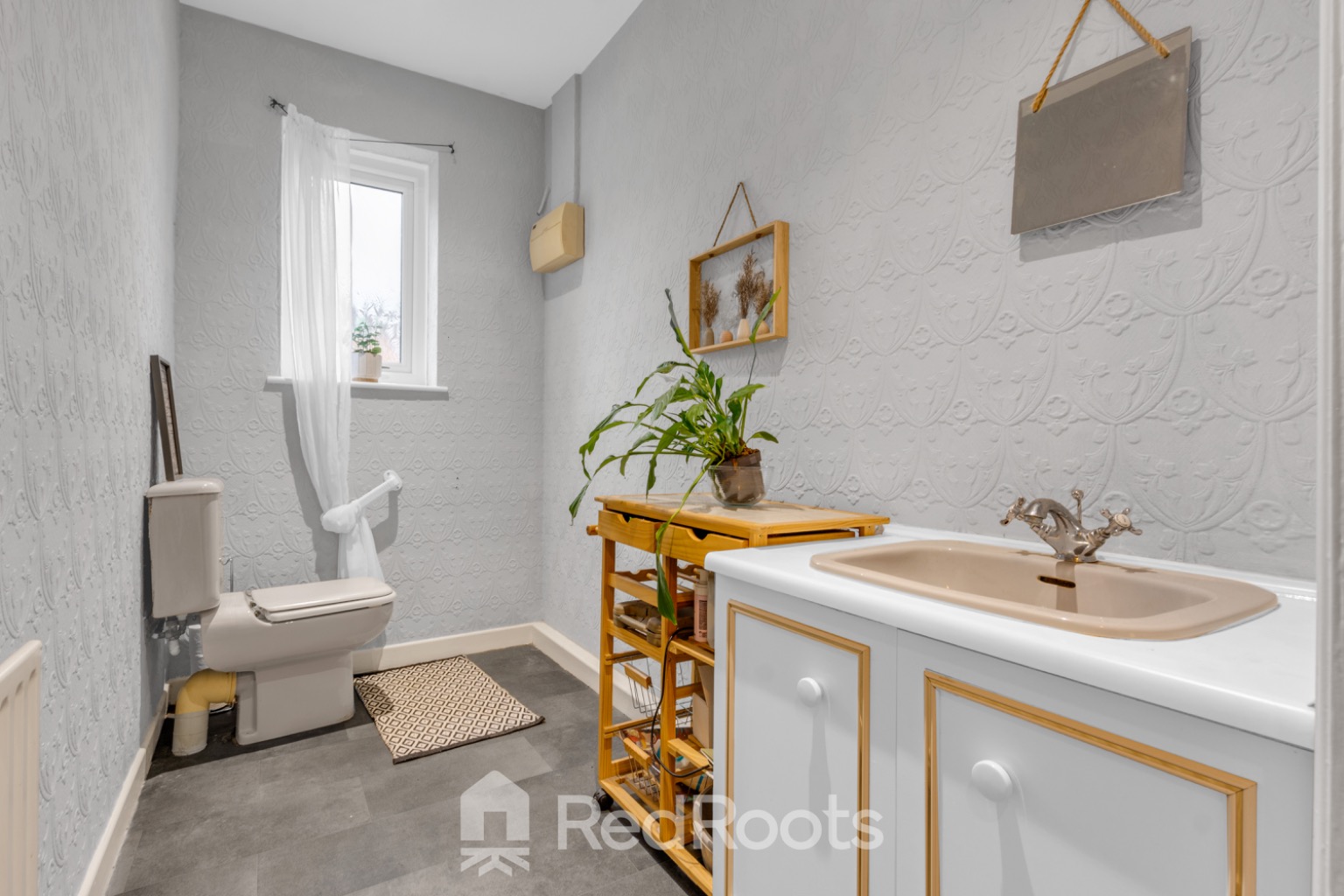 5 bed detached house for sale in Tom Wood Ash Lane, Upton, Pontefract, West Yorkshire, WF9  - Property Image 12