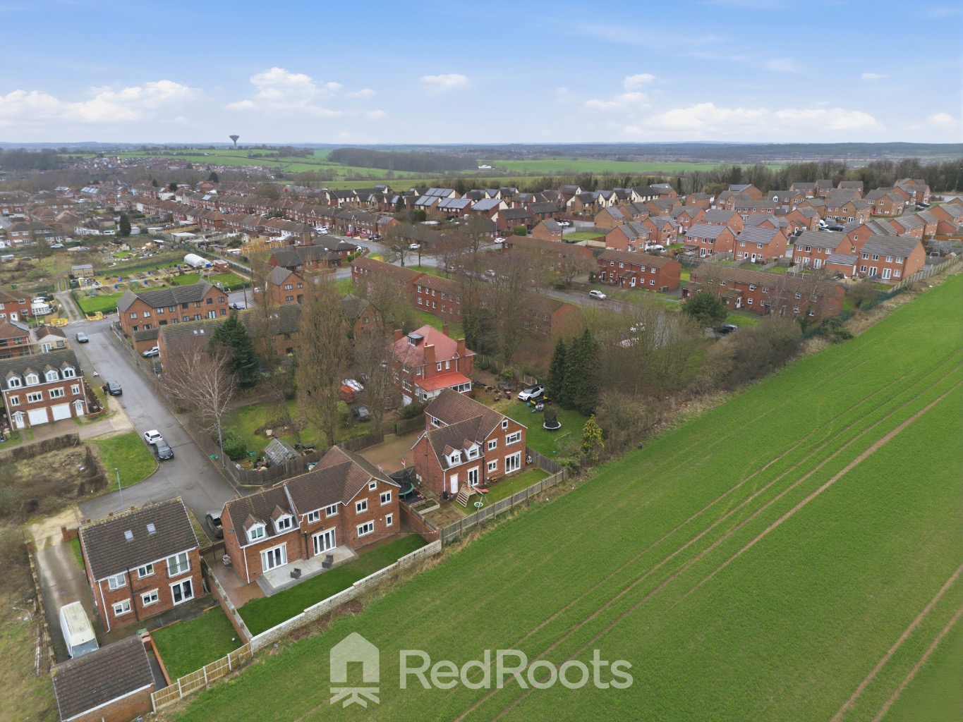 5 bed detached house for sale in Peters Close, Upton, Pontefract, West Yorkshire, WF9  - Property Image 11