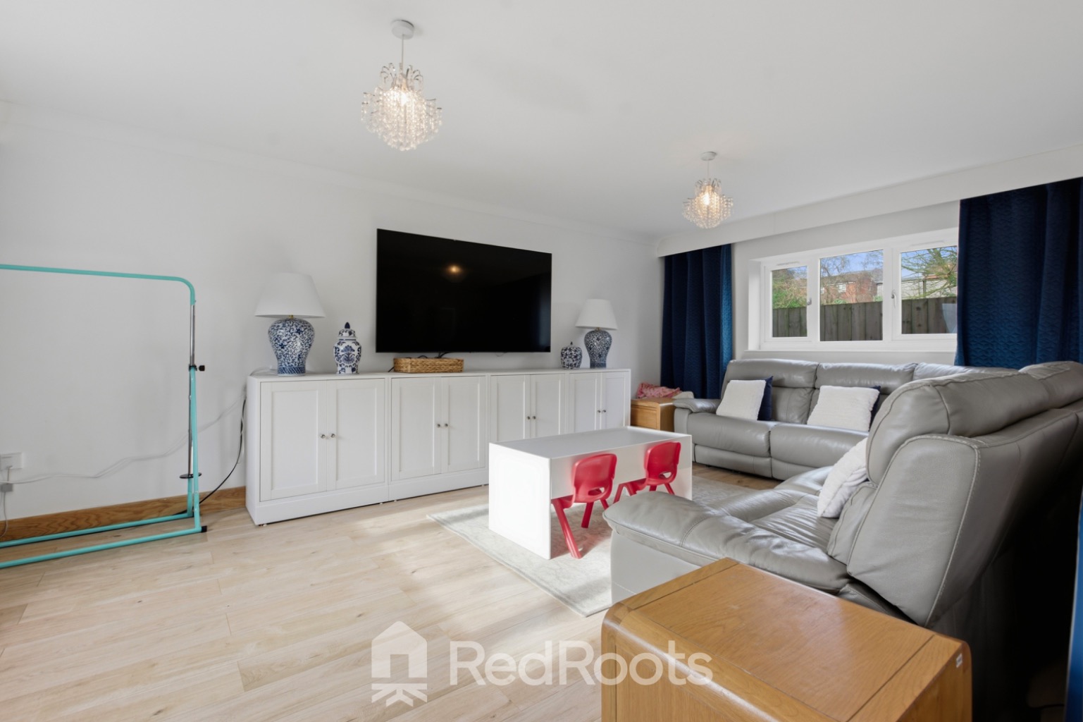 5 bed detached house for sale in Peters Close, Upton, Pontefract, West Yorkshire, WF9  - Property Image 19