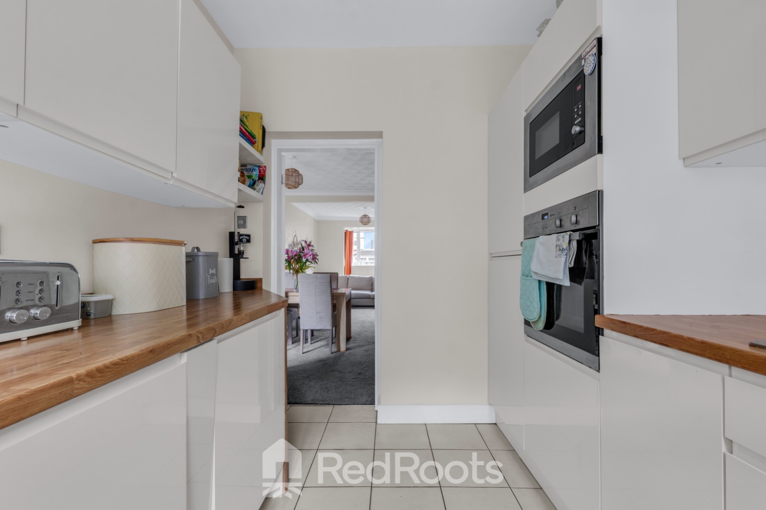 4 bed terraced house for sale in South Elmsall, Pontefract, West Yorkshire, WF9  - Property Image 9