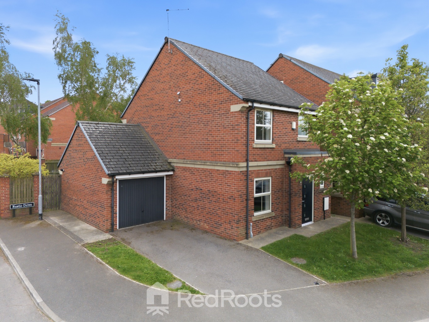 3 bed detached house to rent in Hemsworth, Pontefract, West Yorkshire, WF9