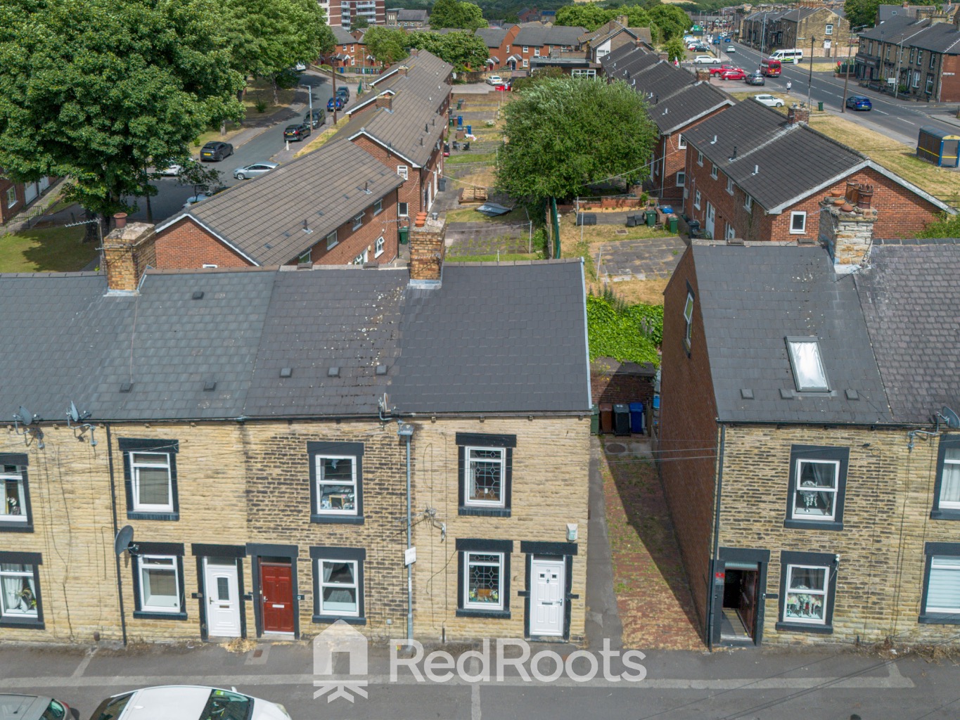 2 bed end of terrace house for sale in Barnsley, South Yorkshire, S70  - Property Image 1