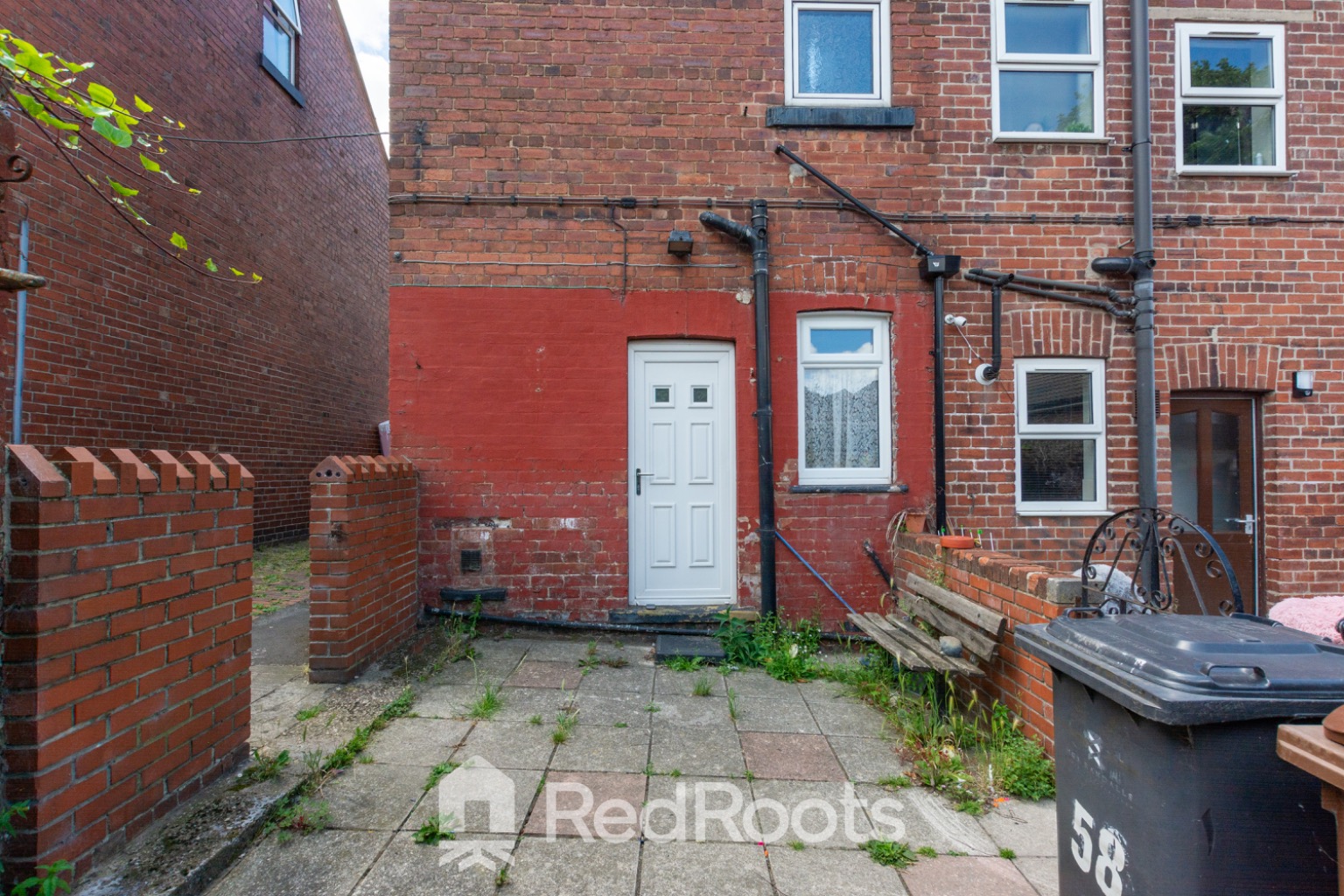2 bed end of terrace house for sale in Barnsley, South Yorkshire, S70  - Property Image 16