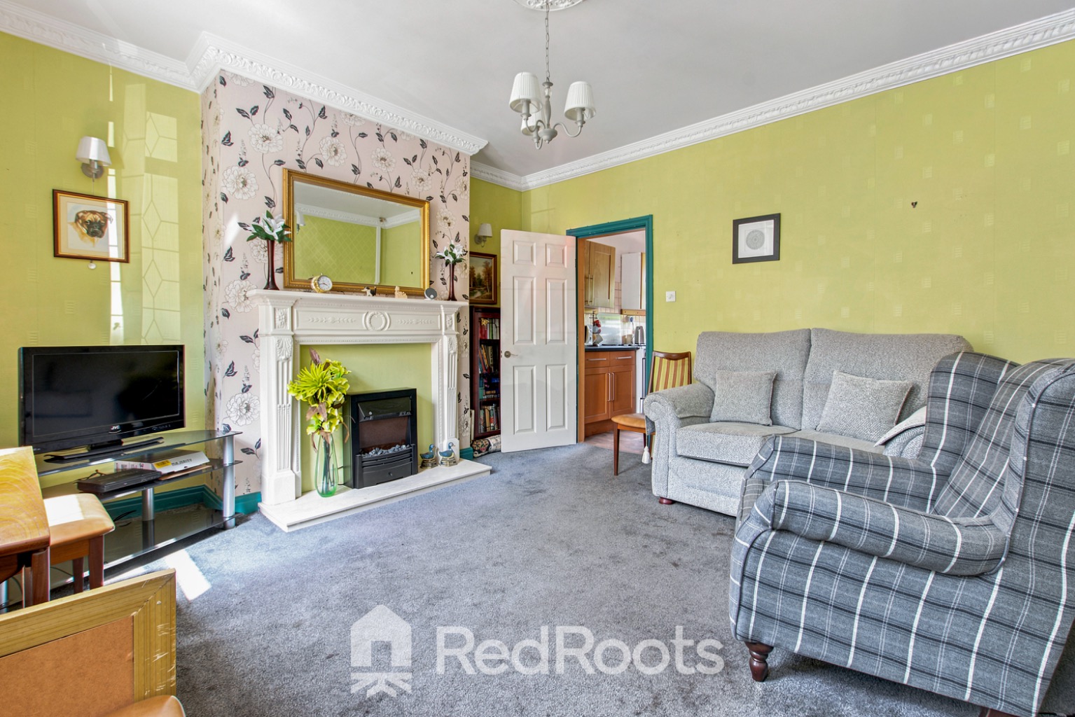 2 bed end of terrace house for sale in Barnsley, South Yorkshire, S70  - Property Image 4