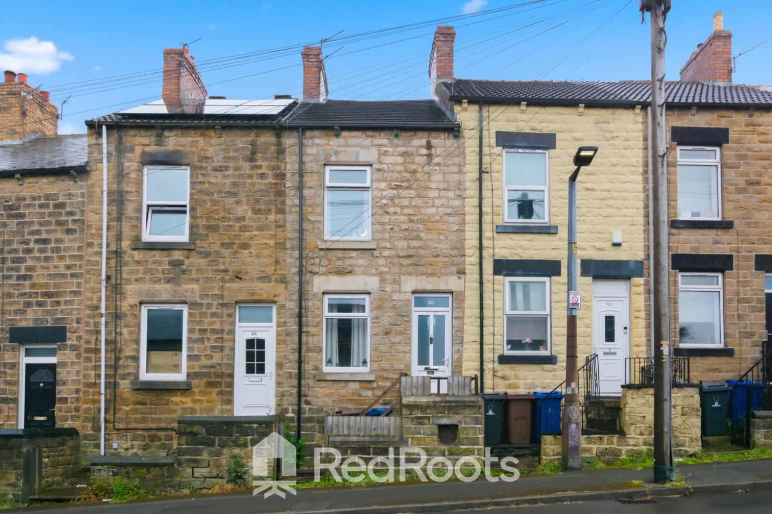 3 bed terraced house for sale in Barnsley, South Yorkshire, S70 - Property Image 1