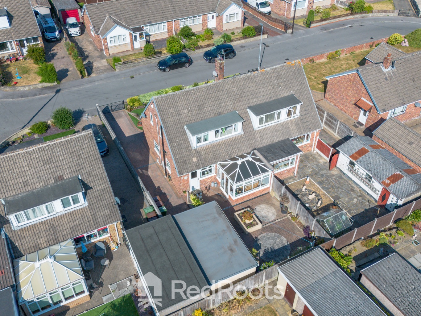 3 bed semi-detached bungalow for sale in South Elmsall, Pontefract, West Yorkshire, WF9  - Property Image 29