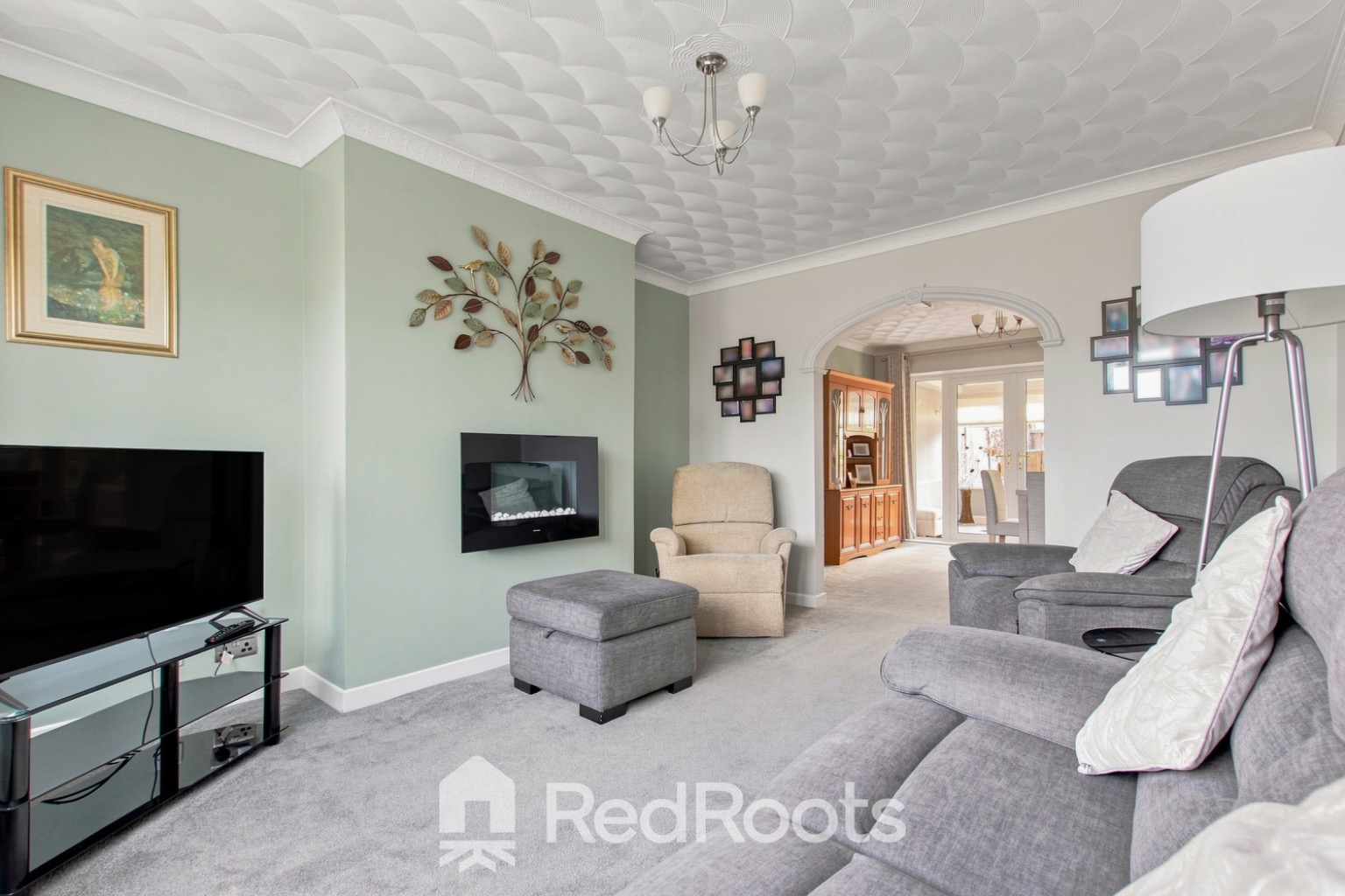 3 bed semi-detached bungalow for sale in South Elmsall, Pontefract, West Yorkshire, WF9  - Property Image 3