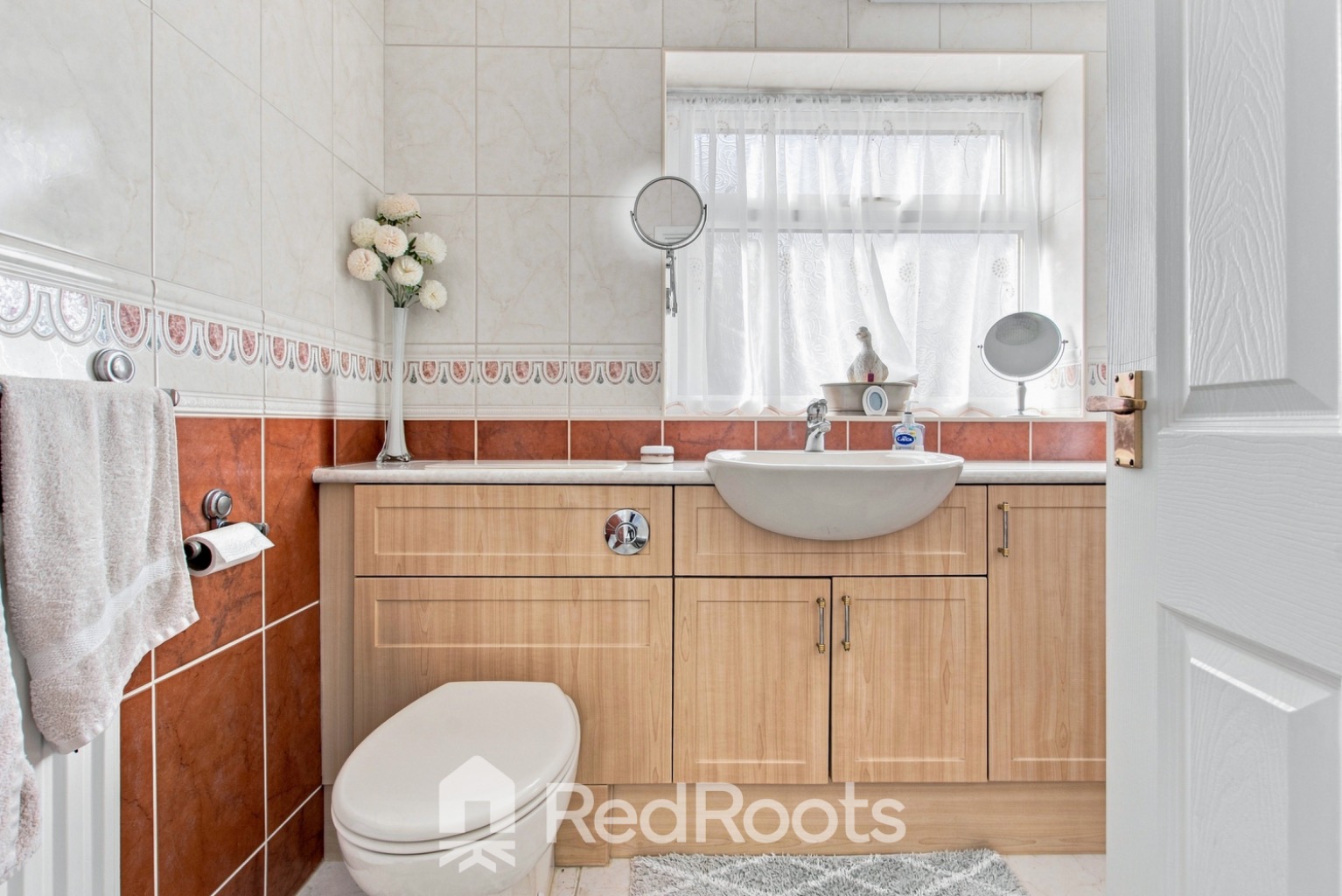 3 bed semi-detached bungalow for sale in South Elmsall, Pontefract, West Yorkshire, WF9  - Property Image 18