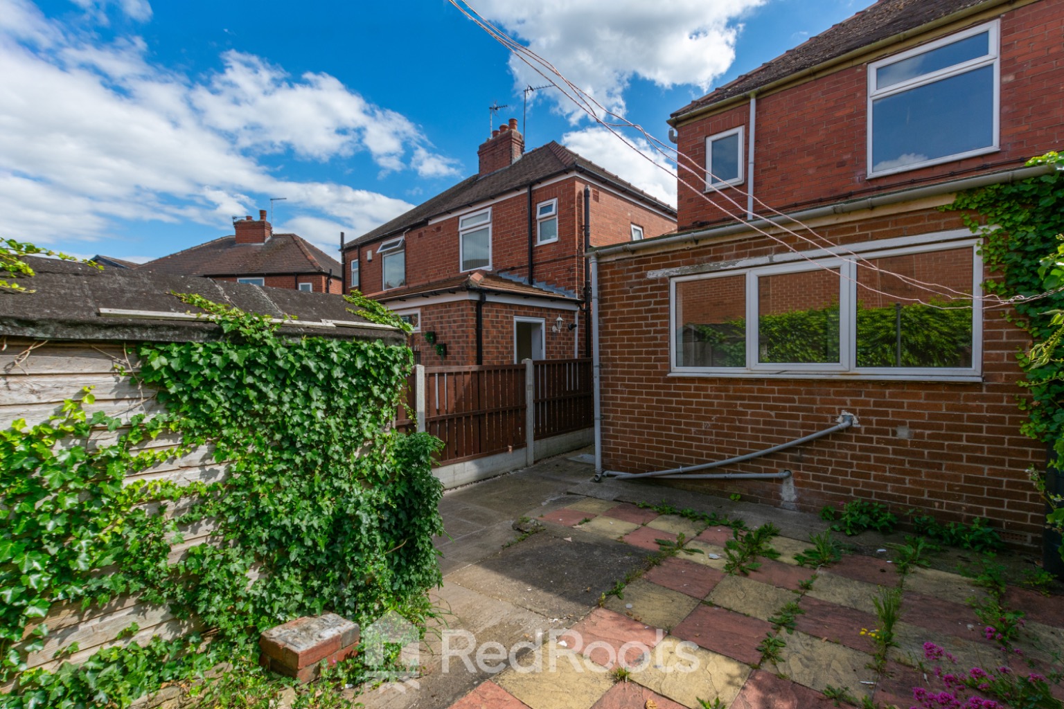 2 bed semi-detached house to rent in South Elmsall, Pontefract, West Yorkshire, WF9 - Property Image 2