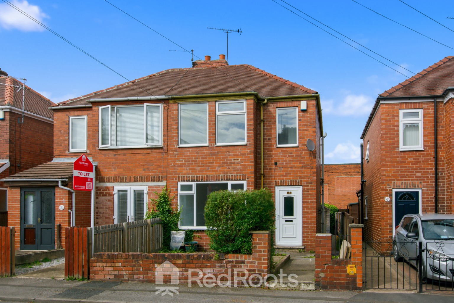 2 bed semi-detached house to rent in South Elmsall, Pontefract, West Yorkshire, WF9 - Property Image 1