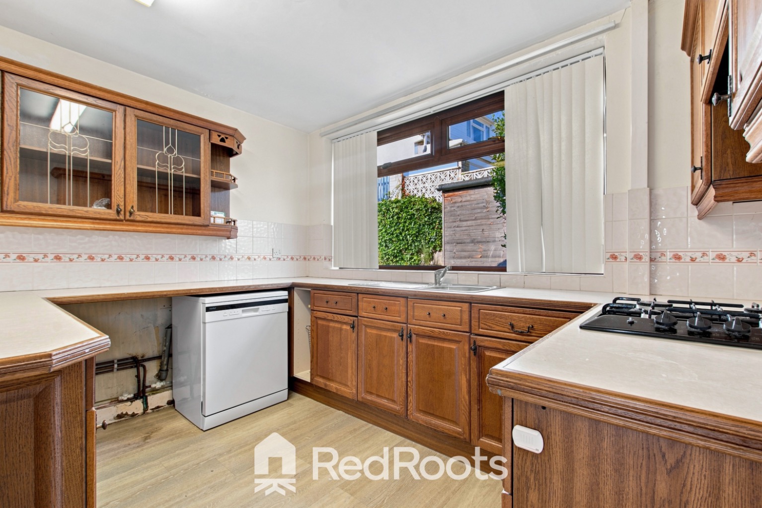 2 bed detached bungalow for sale in Meadow Court, South Elmsall, Pontefract, West Yorkshire, WF9  - Property Image 16