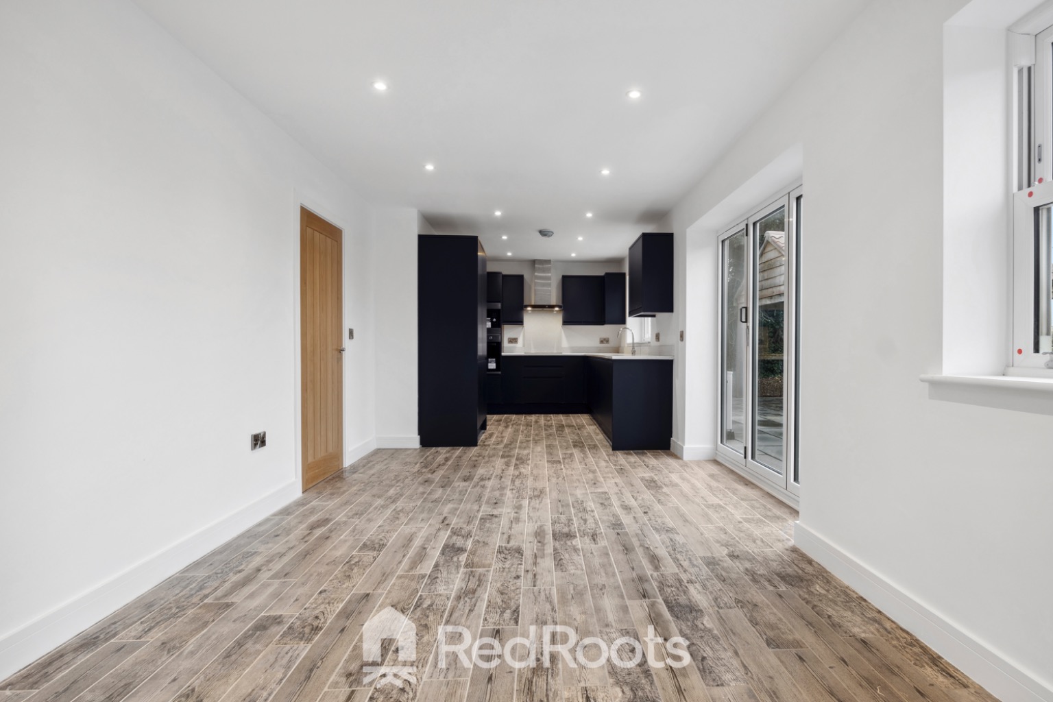 4 bed detached house for sale in Roxby, Scunthorpe, Lincolnshire, DN15  - Property Image 4