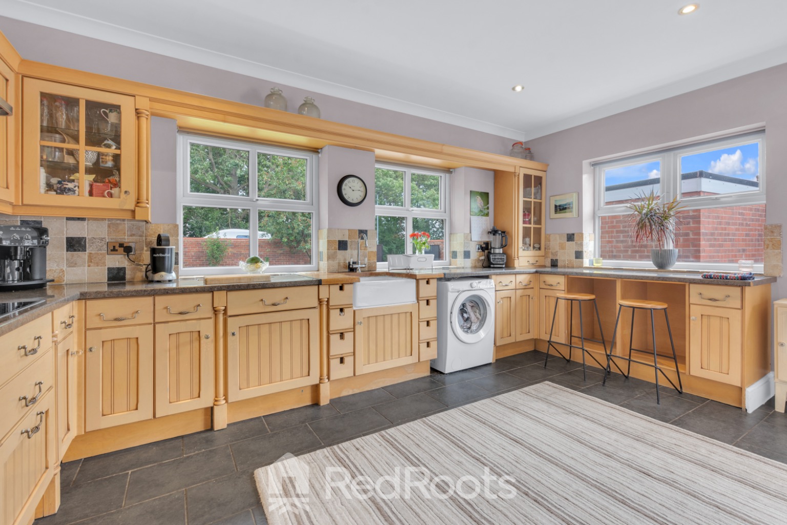 4 bed semi-detached house for sale in High Street, South Elmsall, Pontefract, West Yorkshire, WF9  - Property Image 4