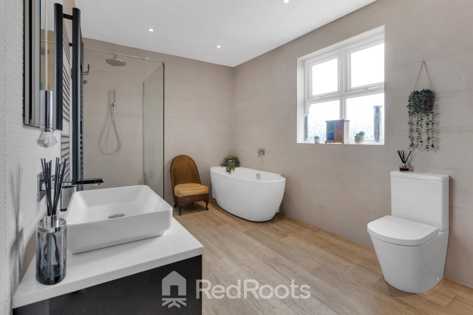 4 bed semi-detached house for sale in High Street, South Elmsall, Pontefract, West Yorkshire, WF9  - Property Image 14