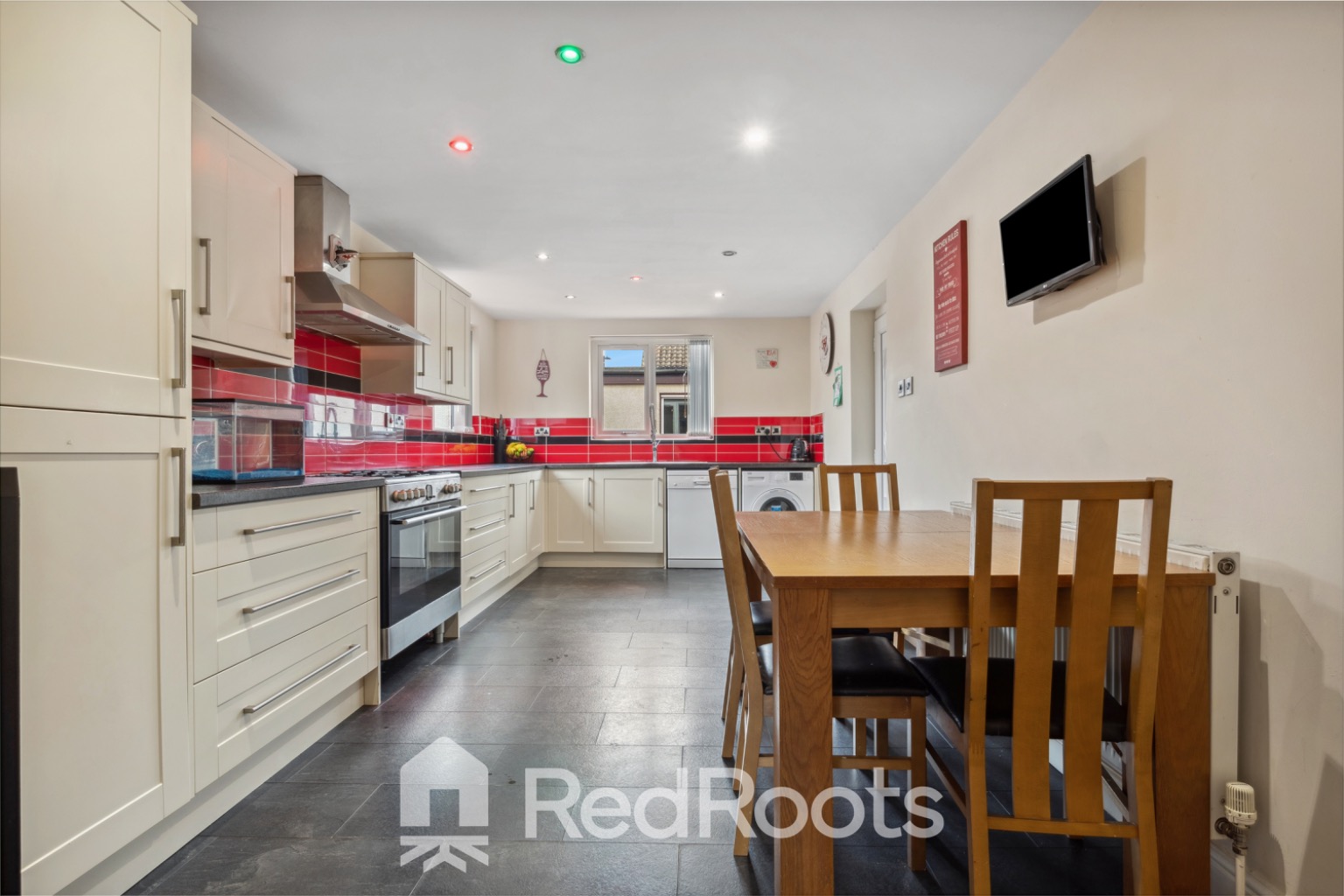 4 bed detached bungalow for sale in Doncaster, South Yorkshire, DN5  - Property Image 9