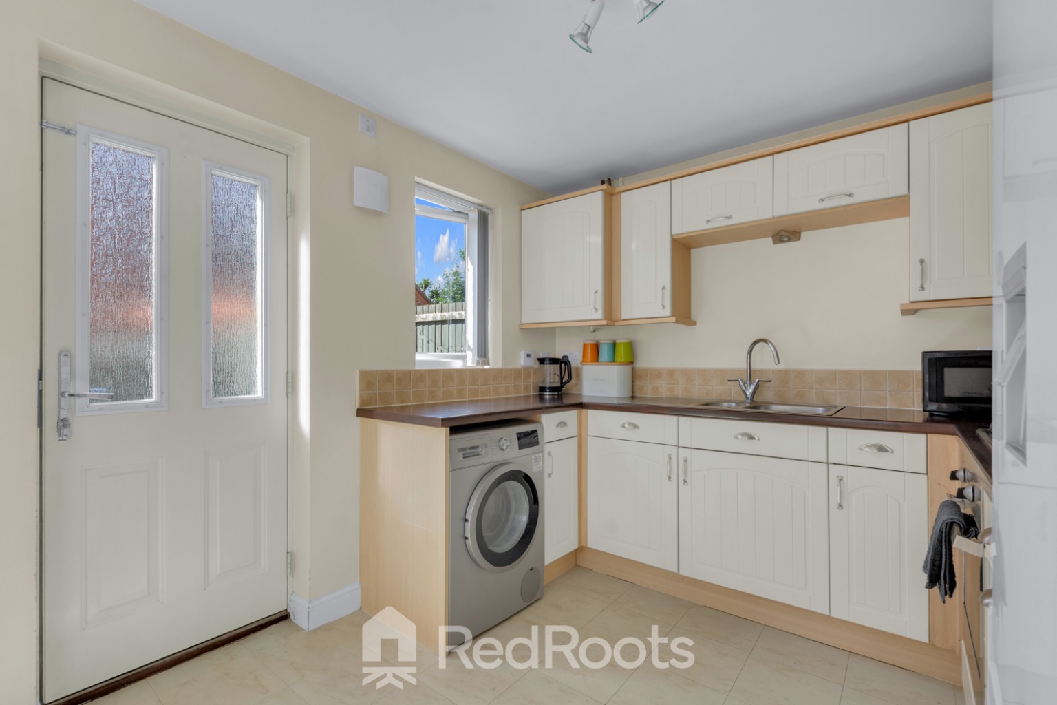 3 bed semi-detached house for sale in Scotsman Drive, Doncaster, DN5  - Property Image 6