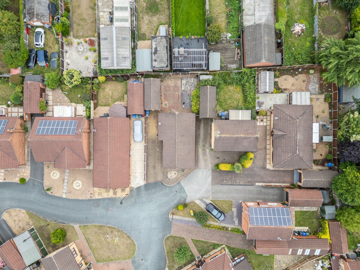 2 bed detached bungalow for sale in St. Marys Drive, Dunsville, Doncaster, South Yorkshire, DN7 - Property Image 3