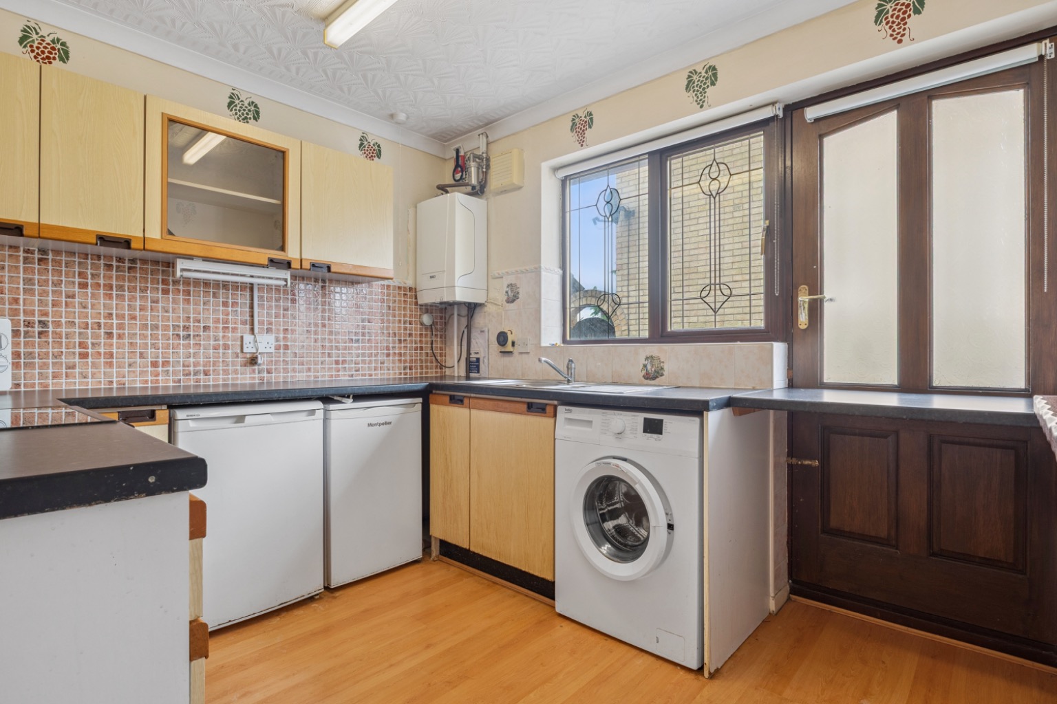 2 bed detached bungalow for sale in St. Marys Drive, Dunsville, Doncaster, South Yorkshire, DN7 - Property Image 7