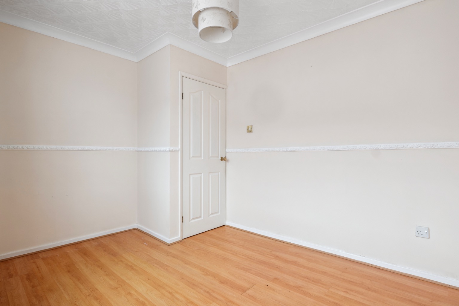 2 bed detached bungalow for sale in St. Marys Drive, Dunsville, Doncaster, South Yorkshire, DN7 - Property Image 6