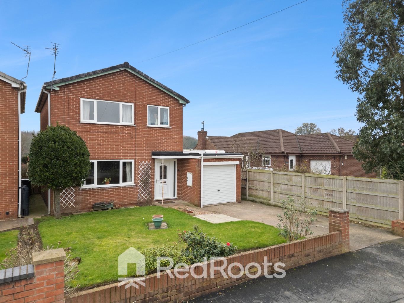 3 bed detached house for sale in Acacia Road, Skellow, Doncaster, South Yorkshire, DN6  - Property Image 2