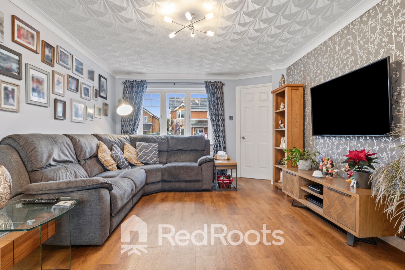 4 bed detached house for sale in Radcliffe Lane, Scawthorpe, Doncaster, DN5  - Property Image 3