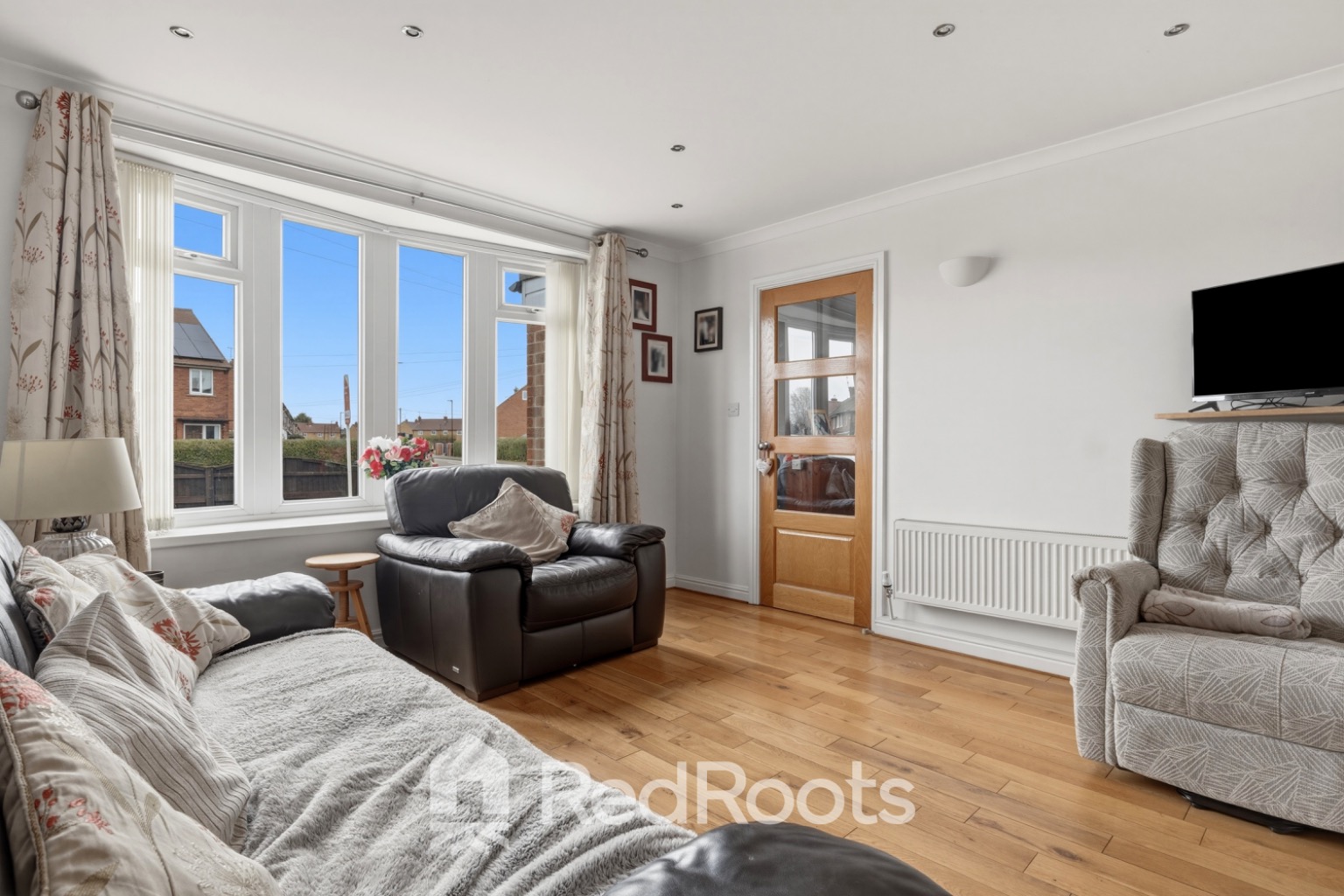 3 bed semi-detached house for sale in Haslemere Grove, Doncaster, South Yorkshire, DN5  - Property Image 3