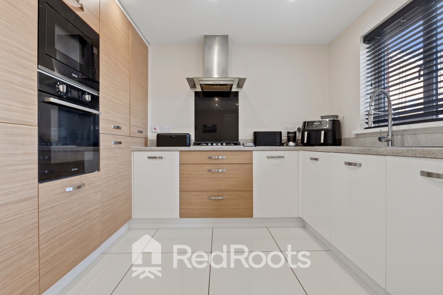 4 bed detached house for sale in Butterscotch Walk, Doncaster, South Yorkshire, DN5  - Property Image 3