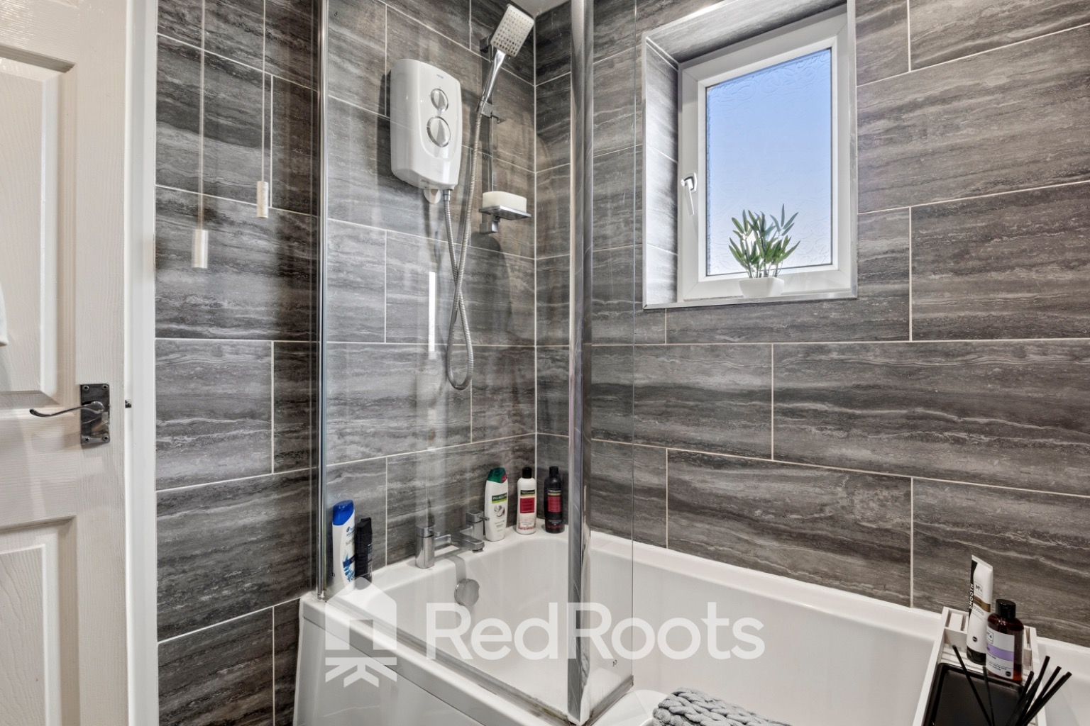 2 bed terraced house for sale in Elizabeth Avenue, Kirk Sandall, Doncaster, South Yorkshire, DN3 - Property Image 18