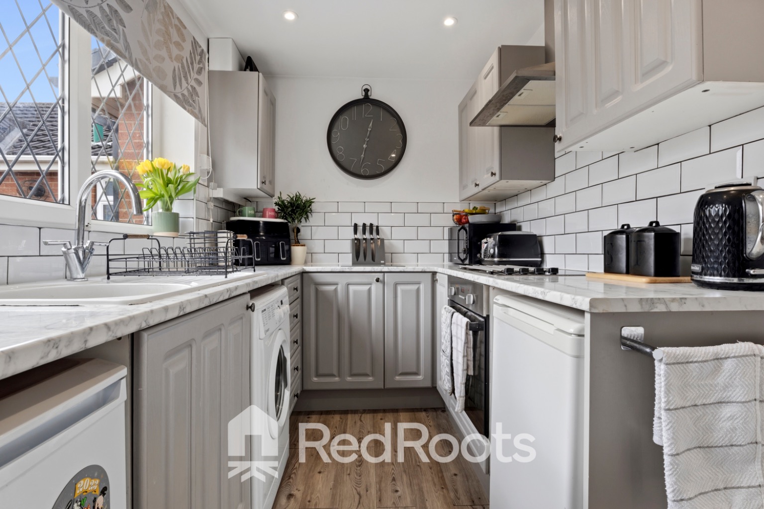2 bed terraced house for sale in Elizabeth Avenue, Kirk Sandall, Doncaster, South Yorkshire, DN3 - Property Image 9