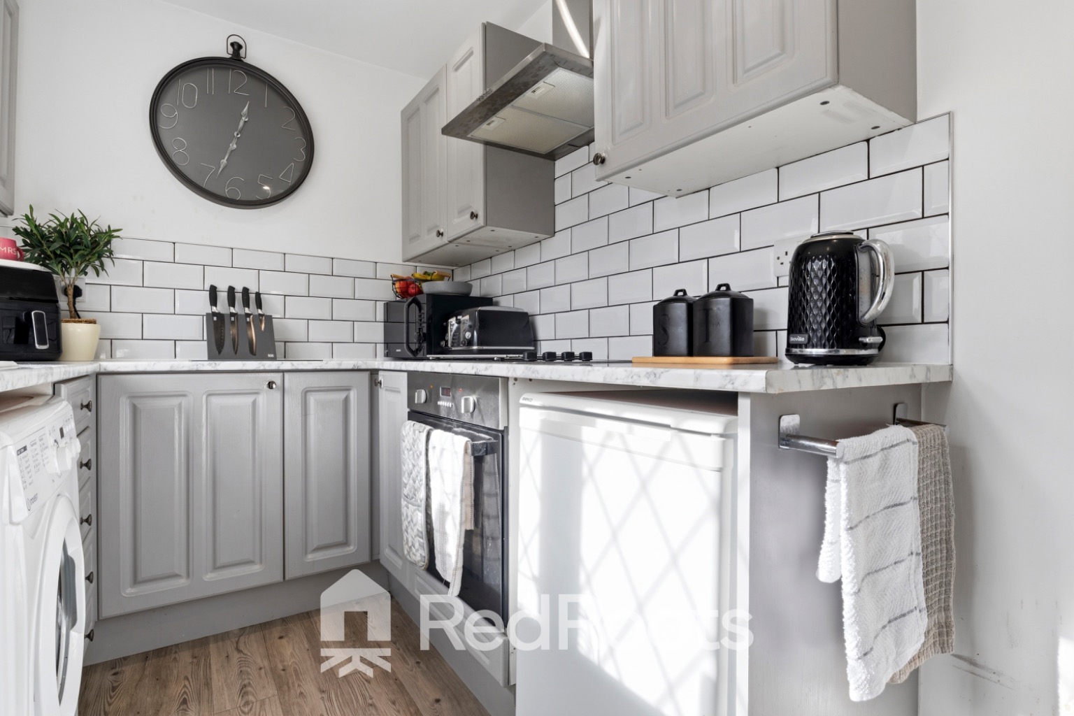 2 bed terraced house for sale in Elizabeth Avenue, Kirk Sandall, Doncaster, South Yorkshire, DN3 - Property Image 11