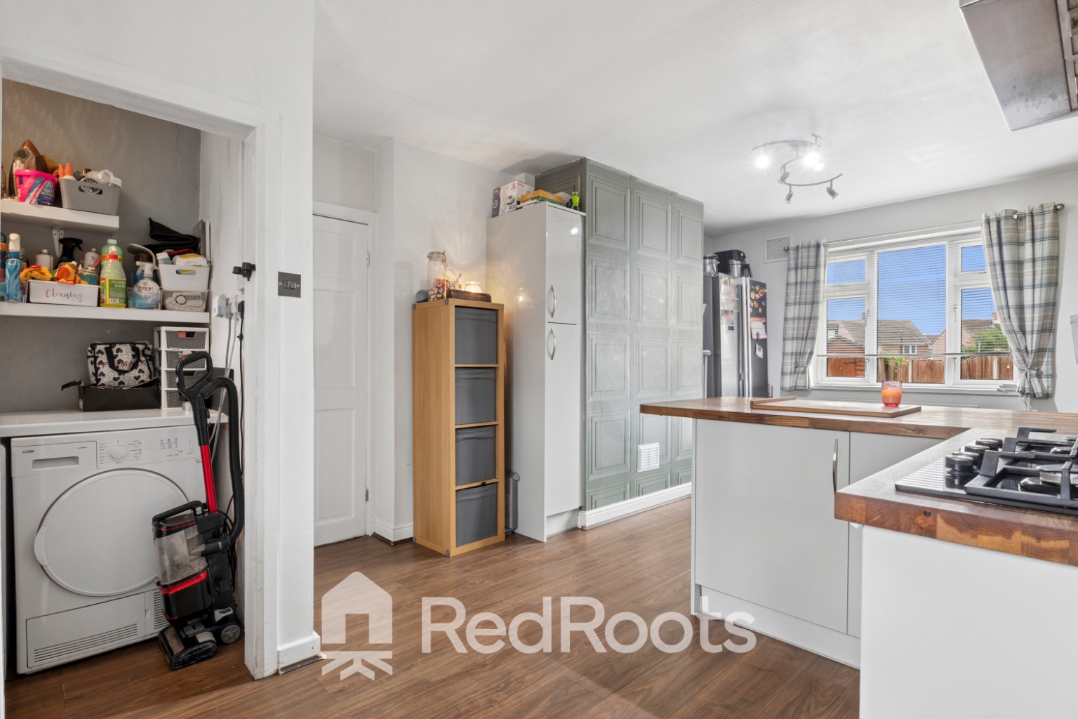 3 bed semi-detached house for sale in Amersall Road, Doncaster, South Yorkshire, DN5  - Property Image 3