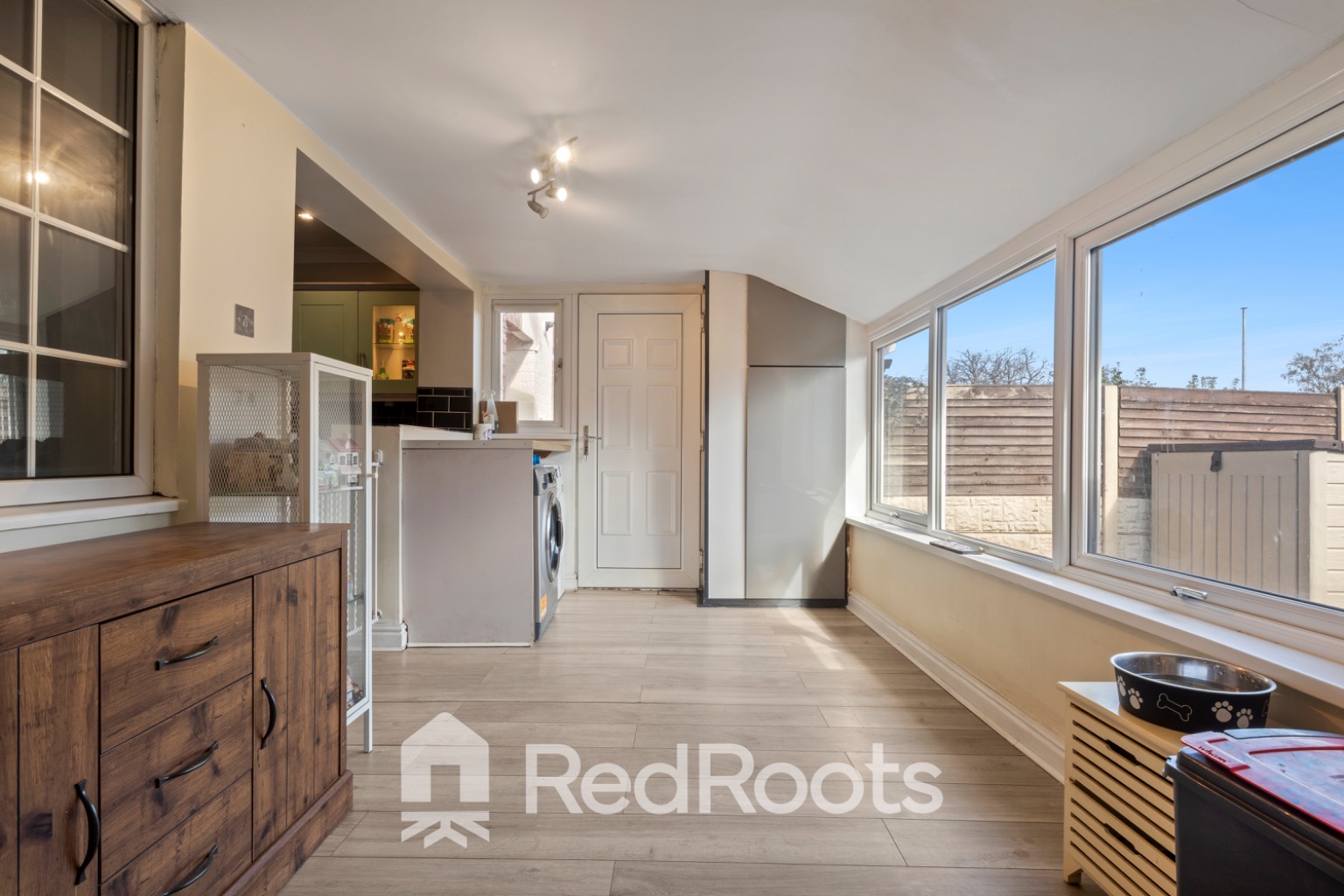 3 bed terraced house for sale in Broadway, Dunscroft, Doncaster, South Yorkshire,  DN7  - Property Image 9