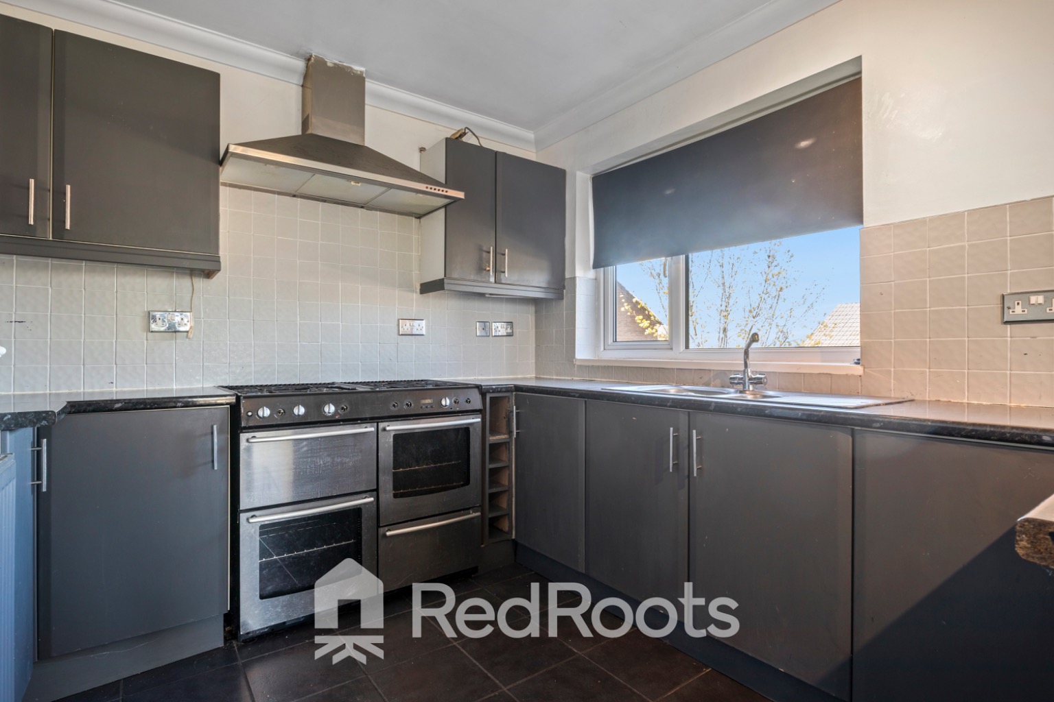 2 bed semi-detached house for sale in Violet Avenue, Edlington, Doncaster, South Yorkshire DN12  - Property Image 5