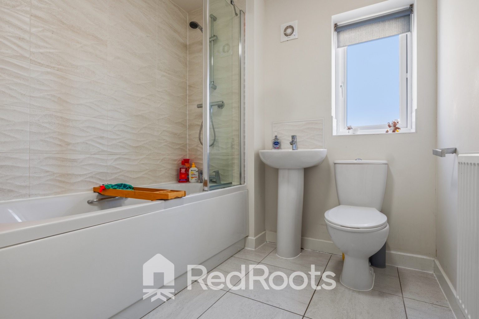 3 bed semi-detached house for sale in Tulip Drive, Balby, Doncaster, South Yorkshire, DN4 - Property Image 15