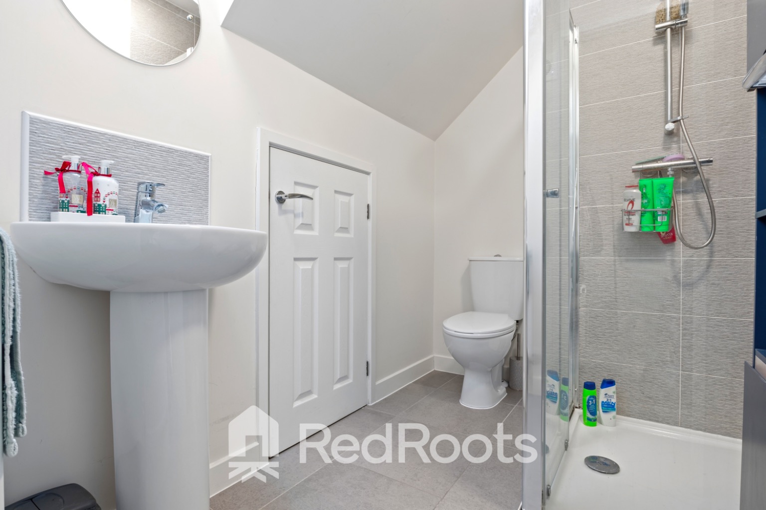 3 bed semi-detached house for sale in Tulip Drive, Balby, Doncaster, South Yorkshire, DN4 - Property Image 13