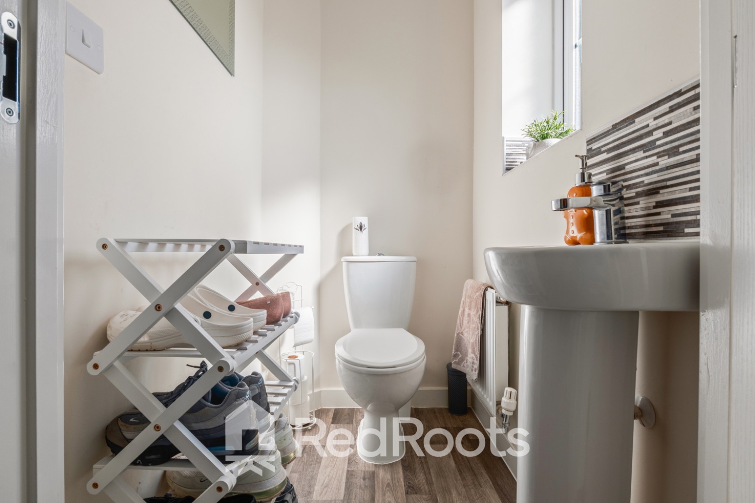 3 bed semi-detached house for sale in Tulip Drive, Balby, Doncaster, South Yorkshire, DN4 - Property Image 6