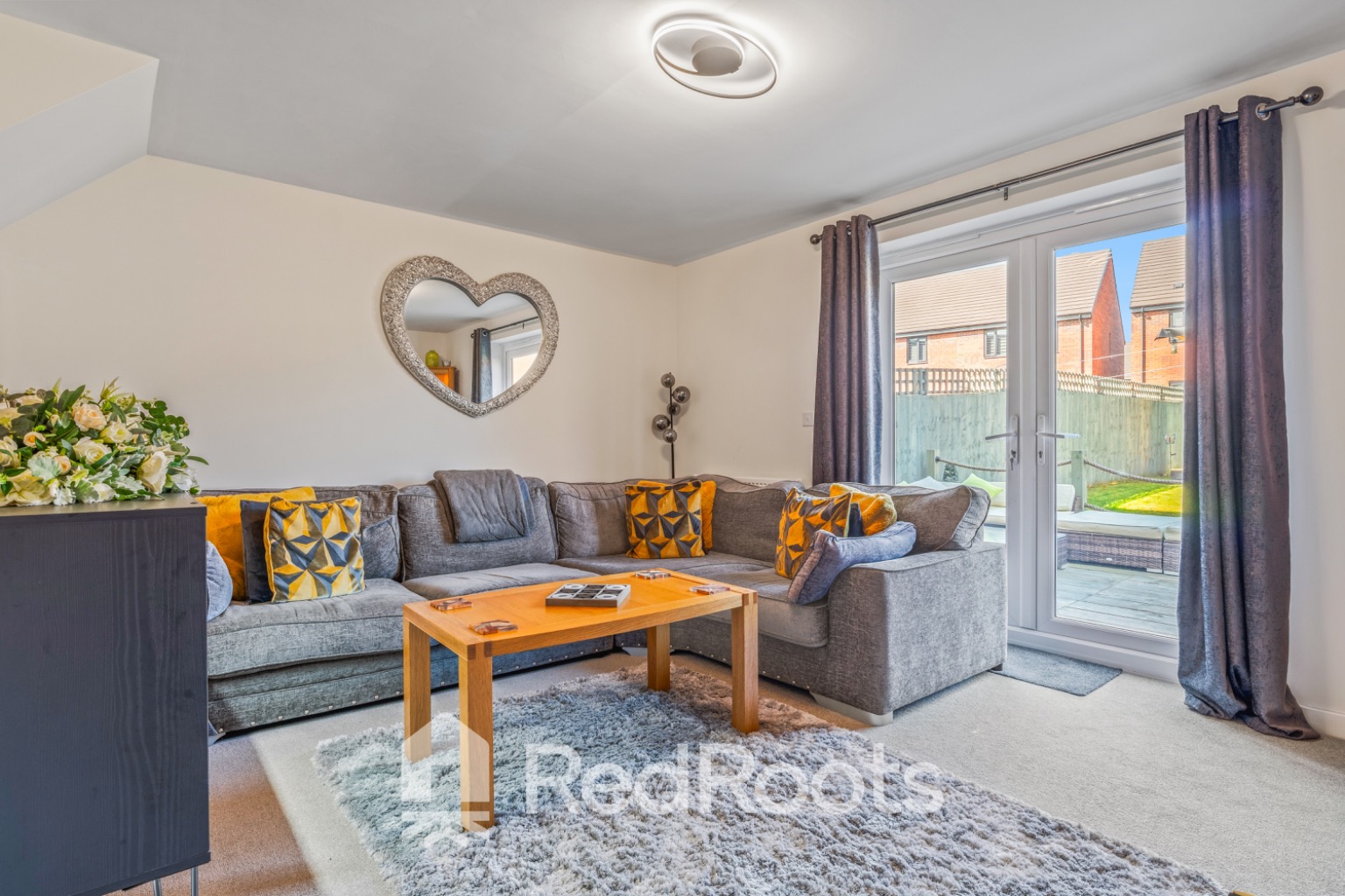3 bed semi-detached house for sale in Tulip Drive, Balby, Doncaster, South Yorkshire, DN4 - Property Image 5