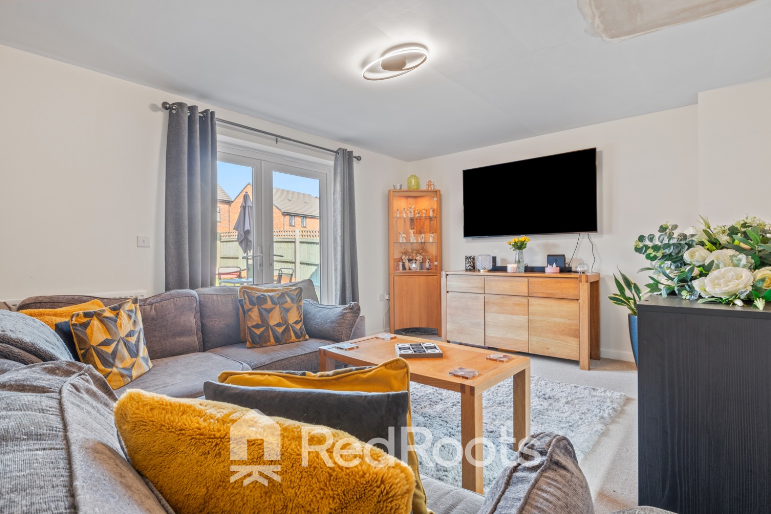 3 bed semi-detached house for sale in Tulip Drive, Balby, Doncaster, South Yorkshire, DN4 - Property Image 3