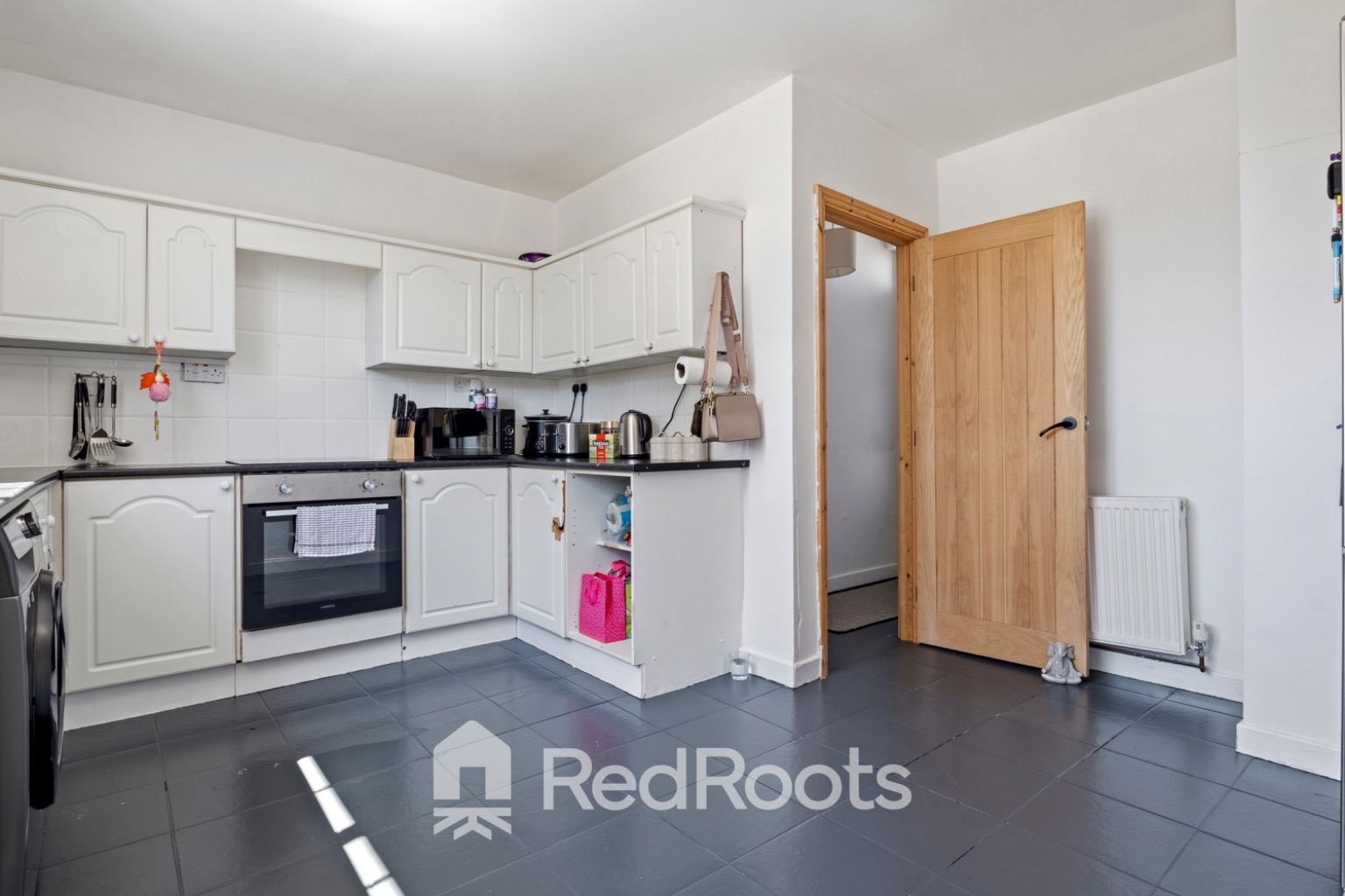 3 bed semi-detached house for sale in Elm Road, Skellow, Doncaster, South Yorkshire, DN6 - Property Image 4