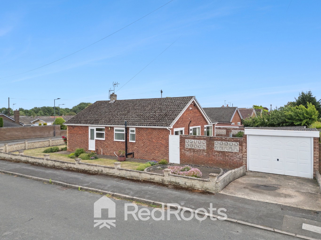 3 bed detached house for sale in Newlands Avenue, Skellow, Doncaster, South Yorkshire, DN6  - Property Image 3