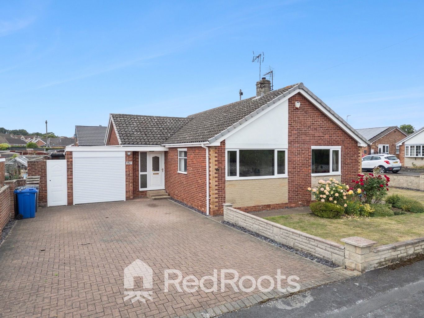 3 bed detached house for sale in Newlands Avenue, Skellow, Doncaster, South Yorkshire, DN6  - Property Image 1