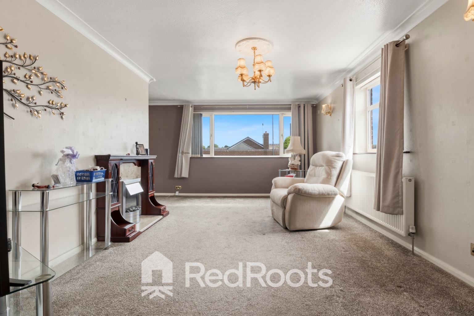 3 bed detached house for sale in Newlands Avenue, Skellow, Doncaster, South Yorkshire, DN6  - Property Image 4