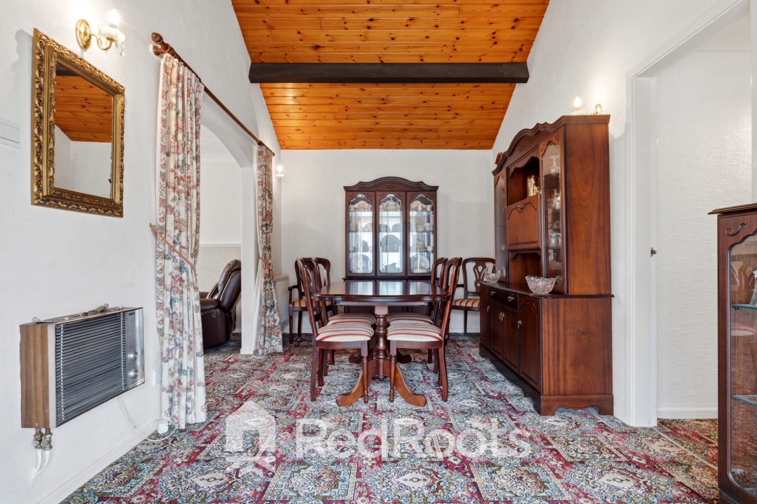 3 bed detached bungalow for sale in St. Georges Avenue, Dunsville, Doncaster, South Yorkshire, DN7 - Property Image 10