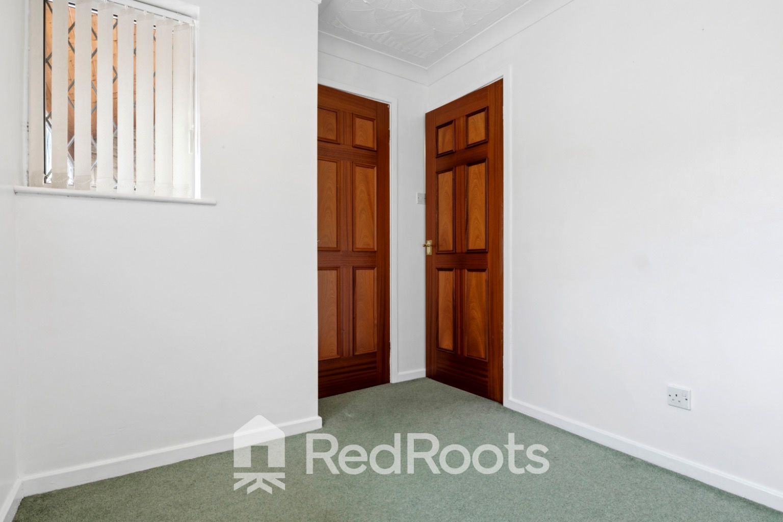3 bed detached bungalow for sale in St. Georges Avenue, Dunsville, Doncaster, South Yorkshire, DN7 - Property Image 14