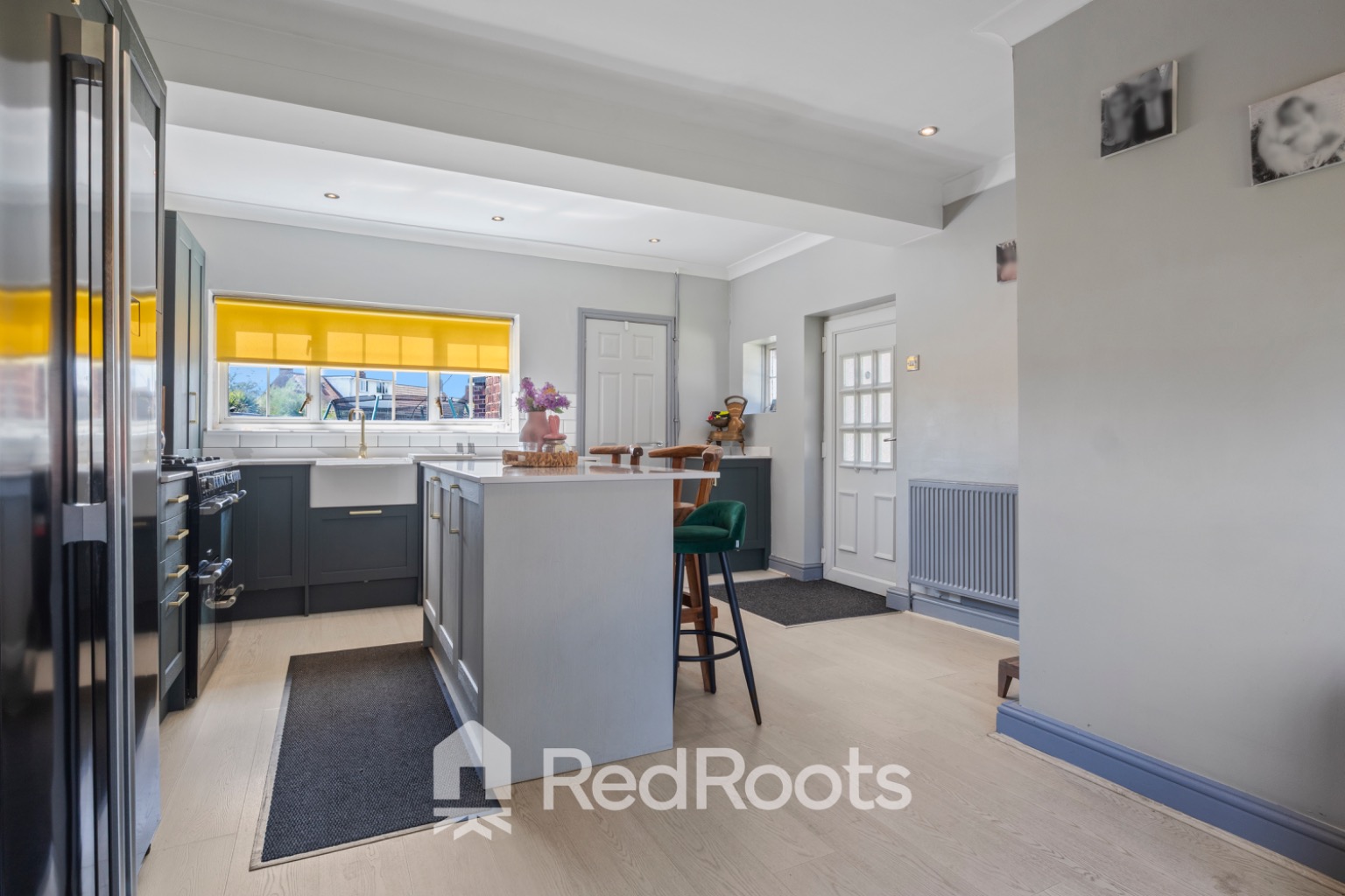 3 bed semi-detached house for sale in Chestnut Avenue, Carcroft, Doncaster, South Yorkshire, DN6 - Property Image 2