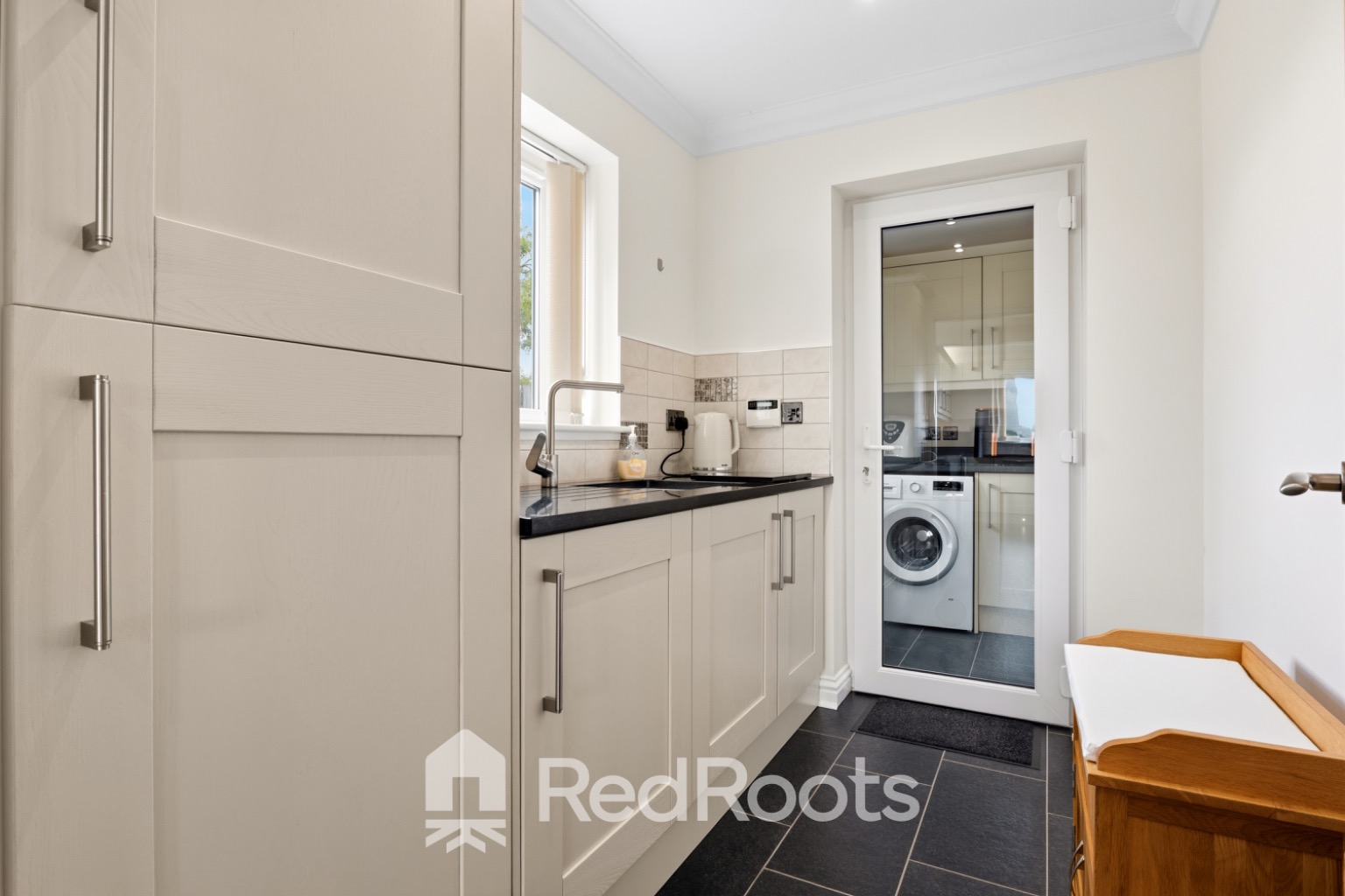 4 bed detached bungalow for sale in Brockholes, Moss Road, Moss, Doncaster, South Yorkshire, DN6 - Property Image 5